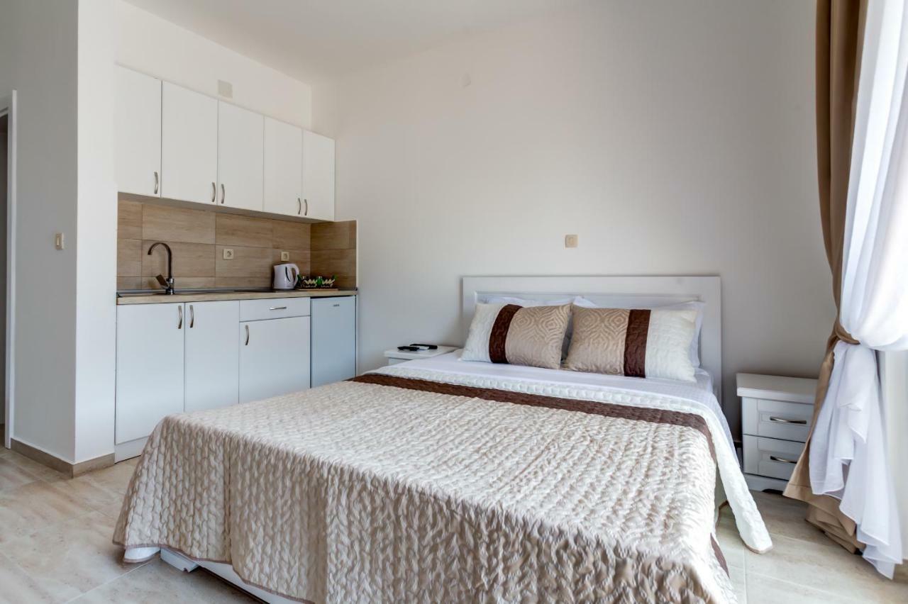 Villa San Apartments Tivat Exterior photo