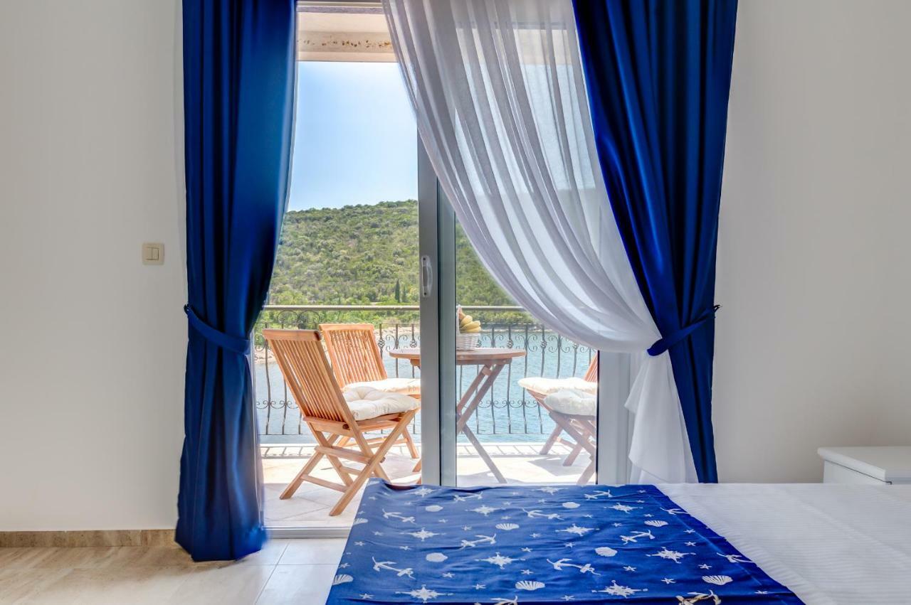 Villa San Apartments Tivat Exterior photo