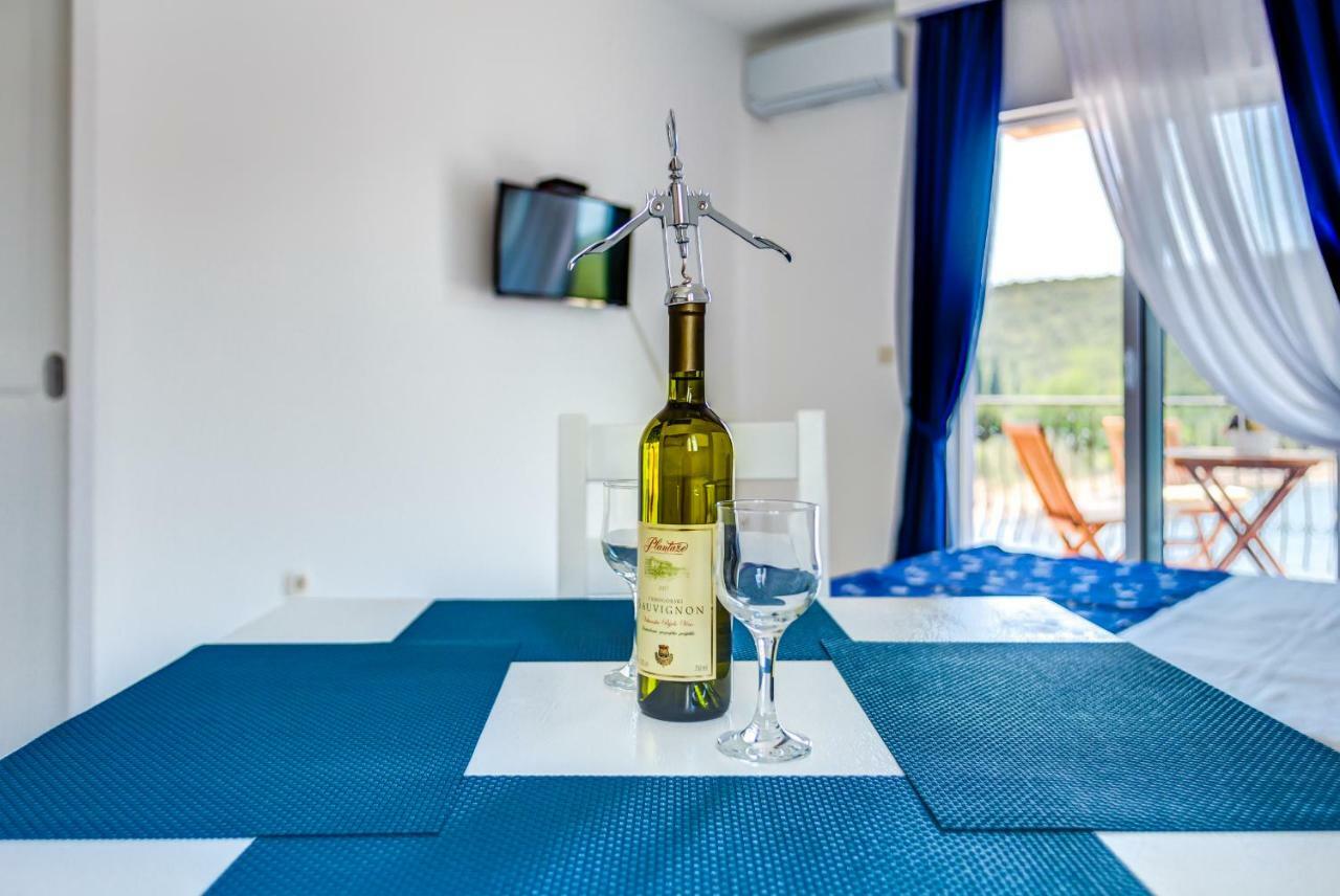 Villa San Apartments Tivat Exterior photo